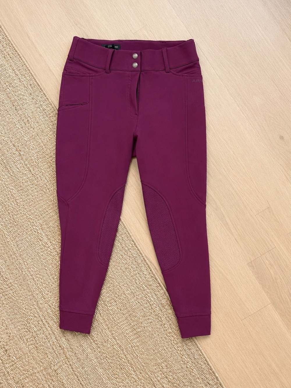 Ariat Adult 26R Maroon Riding Breeches